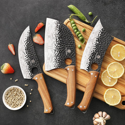 Lccowot ergonomic wooden handles reduce fatigue during extended prep.