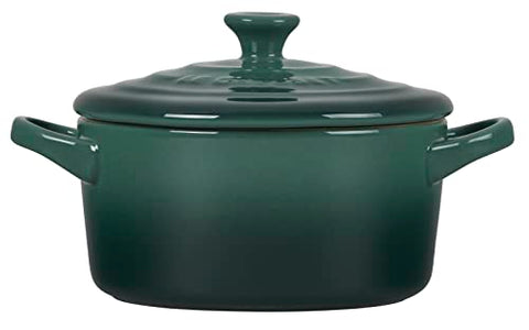 Le Creuset Artichaut cocotte lid knob close-up showing heat-trapping design