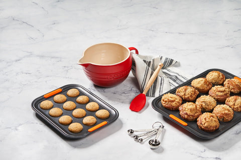 Le Creuset Marseille batter bowl, easy-clean glaze resists chips and scratches, dishwasher safe.
