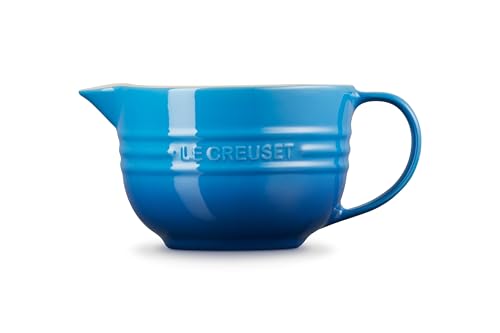Le Creuset Marseille batter bowl, glaze close-up, nonporous finish resists stains and odors.