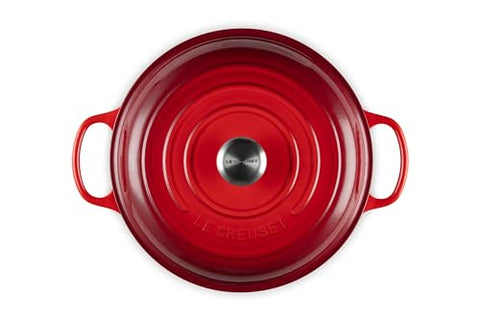 Le Creuset braiser: wide base aids single-layer searing