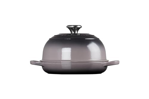 Le Creuset Bread Oven Oyster crust detail emphasizing golden browning
