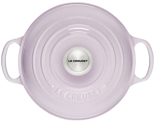 Le Creuset Bread Oven Shallot crust detail highlighting even browning.