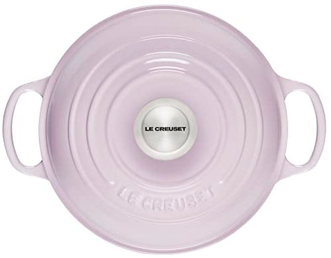 Le Creuset Bread Oven Shallot crust detail highlighting even browning.