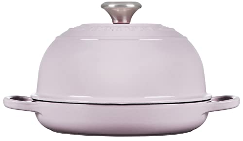 Le Creuset Bread Oven Shallot showing steam circulation for bakery-quality results.