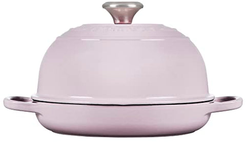 Le Creuset Bread Oven Shallot showing steam circulation for bakery-quality results.