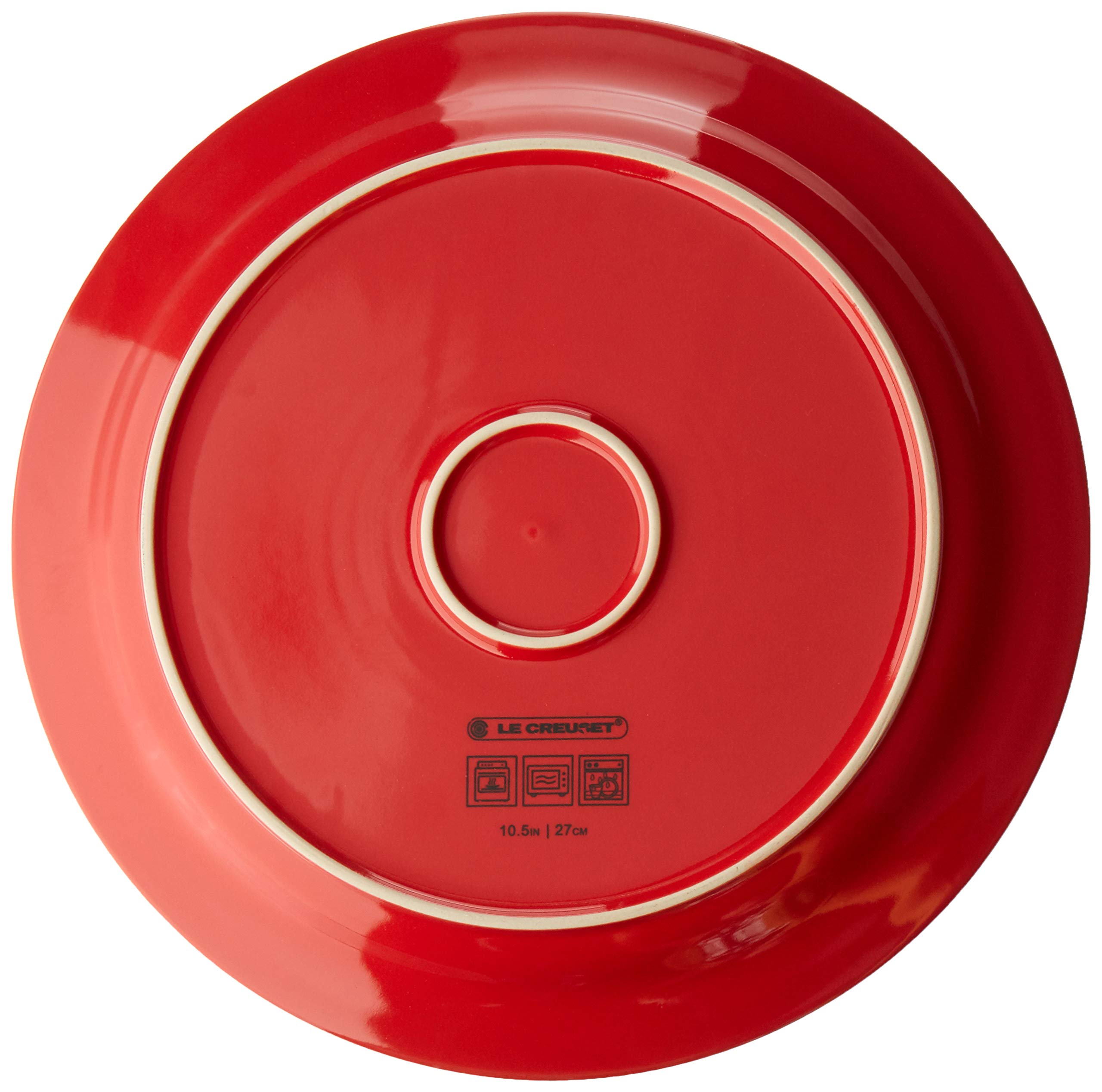 Le Creuset Cerise plate provides heat retention to keep meals warm