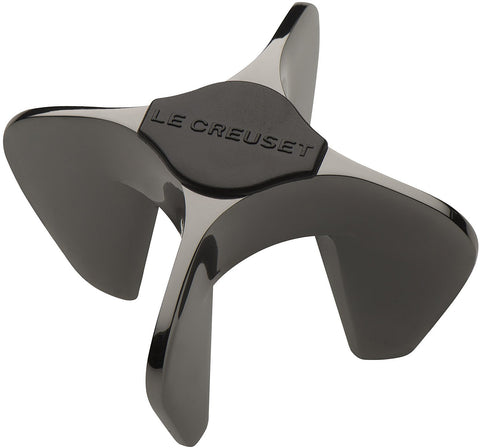 Le Creuset Champagne Star Opener uncorks with precision and controlled twist for sparkling wine