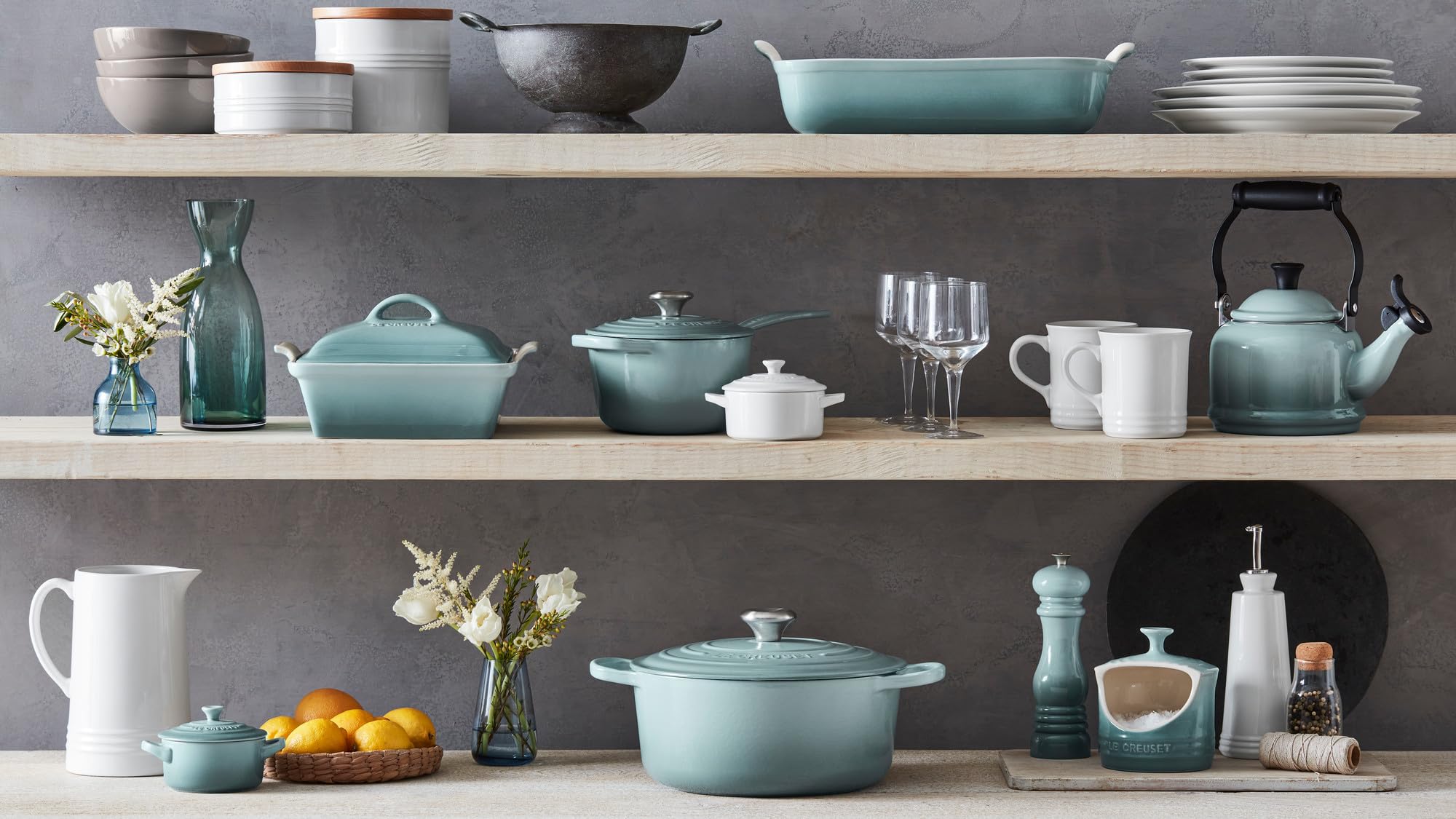 Nonstick interior release aids quick cleanup after meals