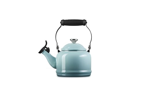 Le Creuset Demi Tea Kettle Sea Salt handle and knob with ergonomic pour