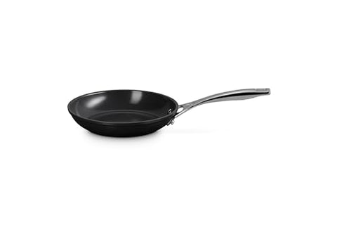 Le Creuset Essential 8-Inch pan handle close-up showing stay-cool, comfortable grip