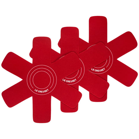 Le Creuset felt cookware protectors, outer view, cushion large pots during storage.
