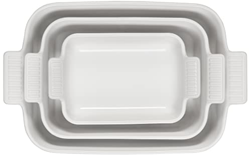 Le Creuset Heritage 7.5-inch dish is compact for portioned meals.