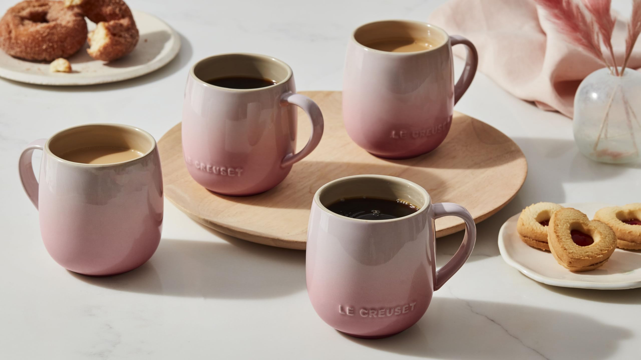 Le Creuset Heritage Mug Cerise kitchen scene highlights comfortable grip