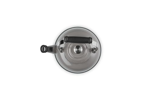 Le Creuset enamel interior fill marks help monitor water levels.