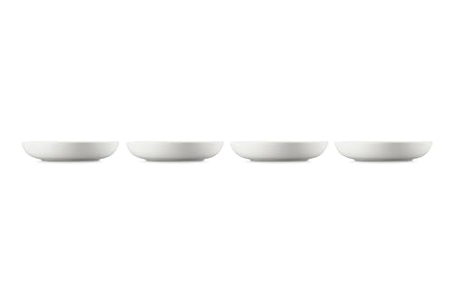 Le Creuset pasta bowls 4-pack white, glaze close-up showcases vibrant, stain-resistant glaze.