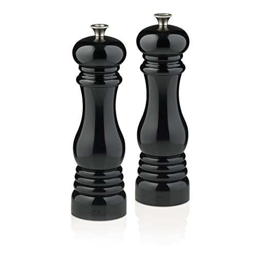 Le Creuset pepper mill ceramic grinder close-up shows durable grinding performance.