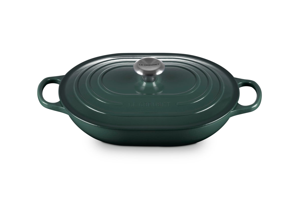 The Le Creuset Signature Oval Casserole with Artichaut lid shows an airtight seal for moisture.
