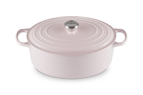 Le Creuset Signature Oval Dutch Oven 8 qt Shallot, full view for even heat distribution.