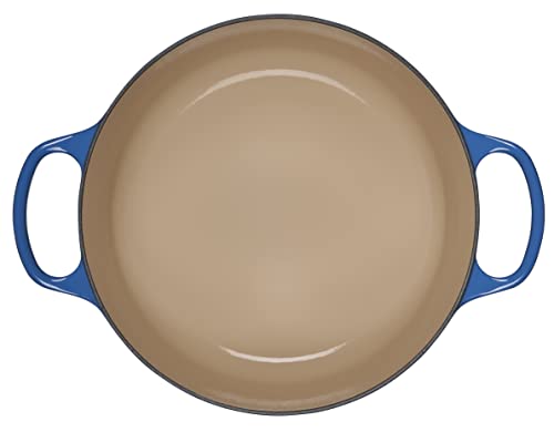 Le Creuset Signature Round Dutch Oven stovetop searing enables even browning.