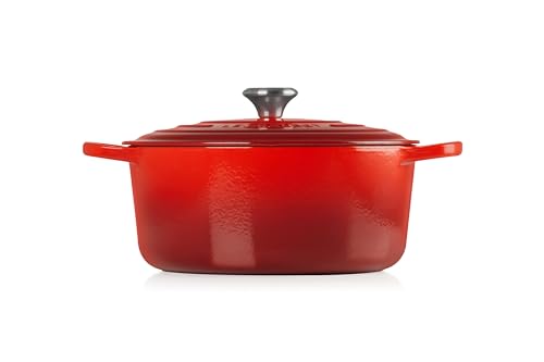 Le Creuset 7.25 qt cerise oven in roasting mode