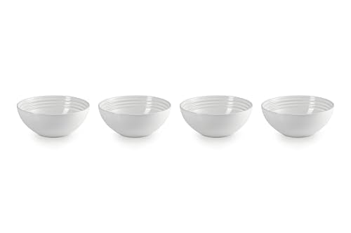 Le Creuset soup bowls 22oz top view highlighting generous capacity for cozy soups.