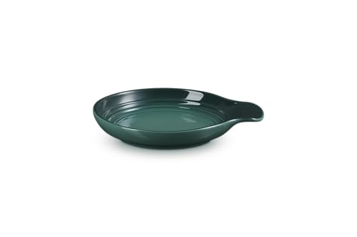 Le Creuset spoon rest artichaut glaze closeup demonstrates chip-resistant, easy-clean surface.