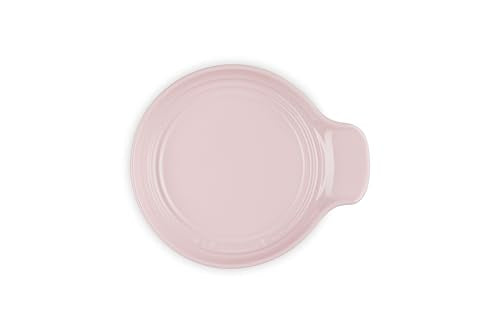 Le Creuset glaze close-up shows a nonporous finish that resists stains and scratches.