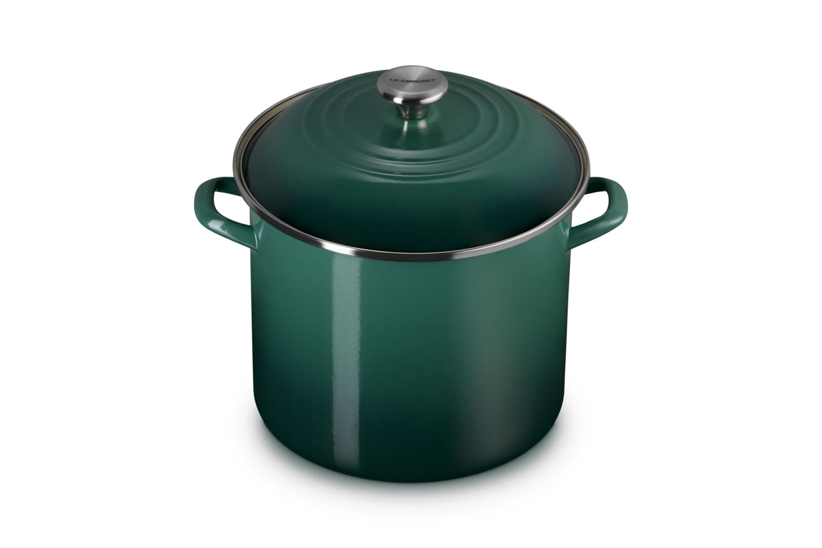 Le Creuset stockpot Artichaut full view for everyday cooking