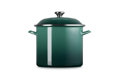 Le Creuset knob close-up in Artichaut shows heat-resistant, cool-to-touch feature