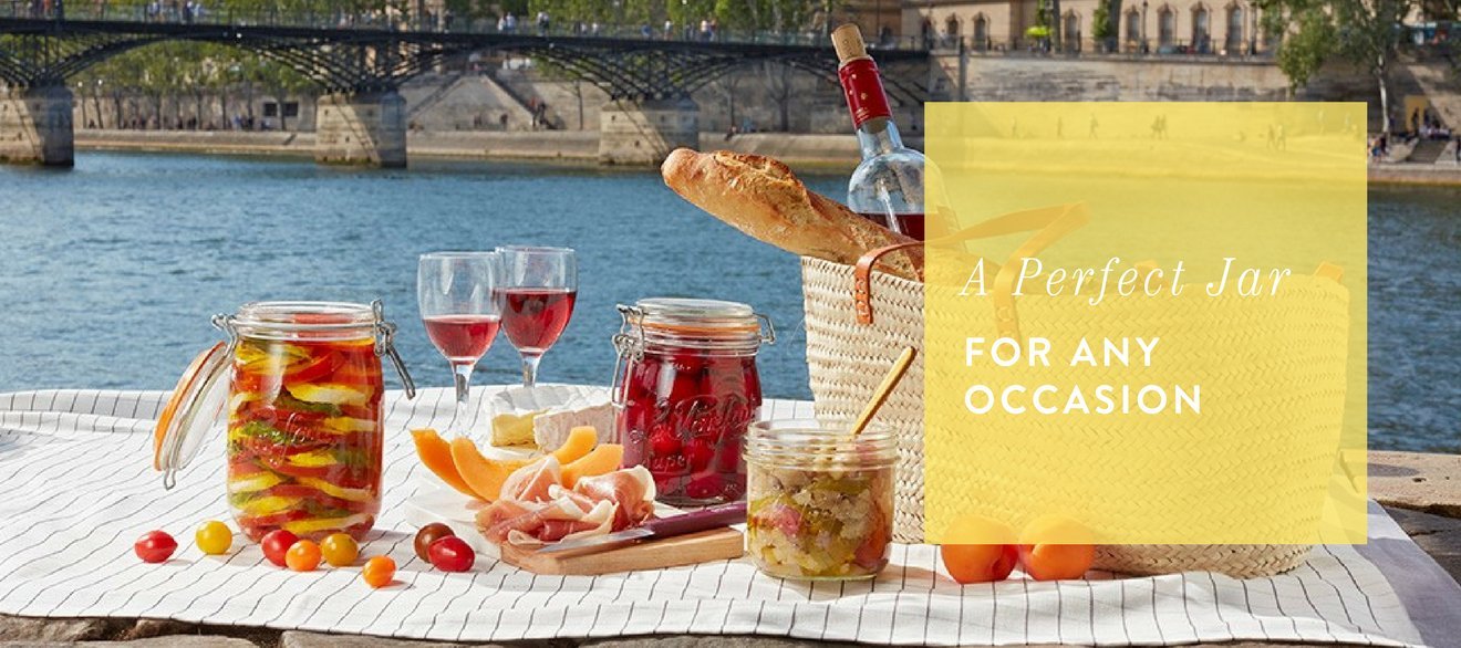 Le Parfait Super Jar clear glass for visible contents and stylish kitchen storage.