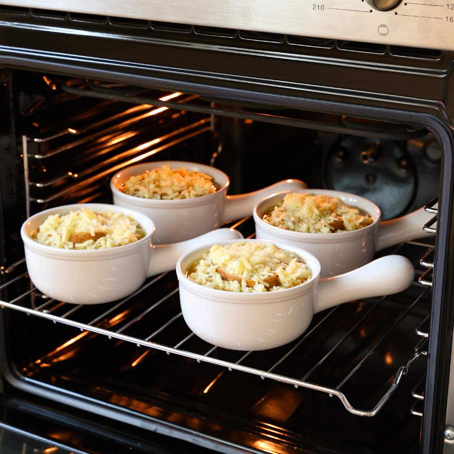 LE TAUCI oven-safe bowl ready for baking and reheating