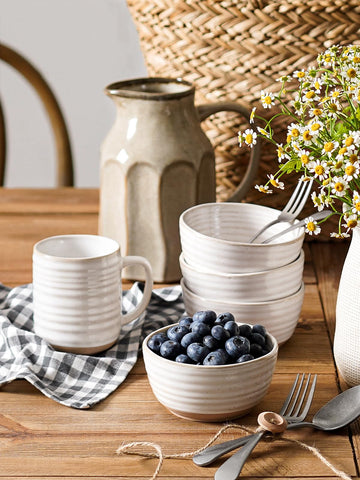 LE TAUCI stoneware bowls with irregular edge and natural glaze
