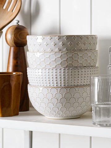 LE TAUCI microwave-safe bowls ready for fast reheating