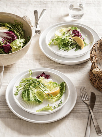 LE TAUCI Dishes Set dishwasher safe icon highlights easy cleanup.