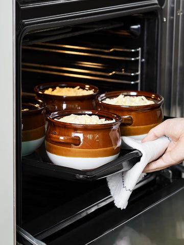 LE TAUCI four-piece set for versatile meals and leftovers.