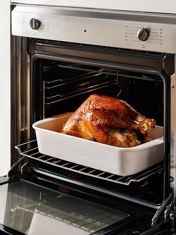 Microwave, dishwasher, and freezer safe LE TAUCI bakeware