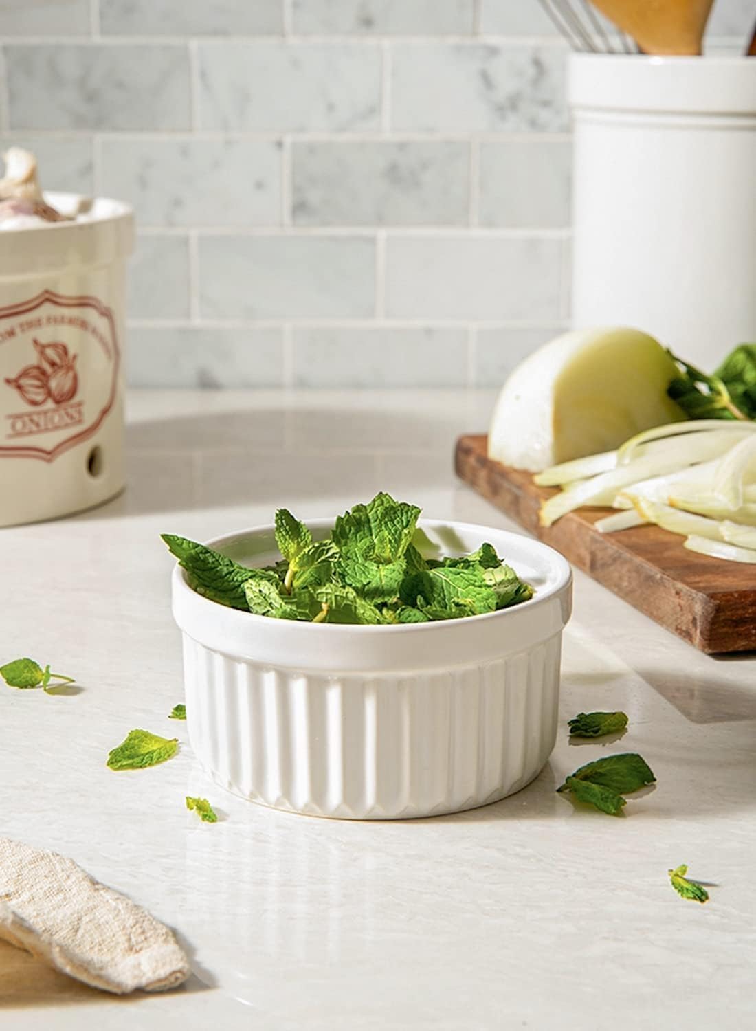 LE TAUCI pudding ramekins in porcelain, stackable and fridge-safe.