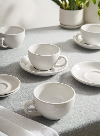 LE TAUCI saucer 6.1-inch diameter provides space for spoon and biscuit.
