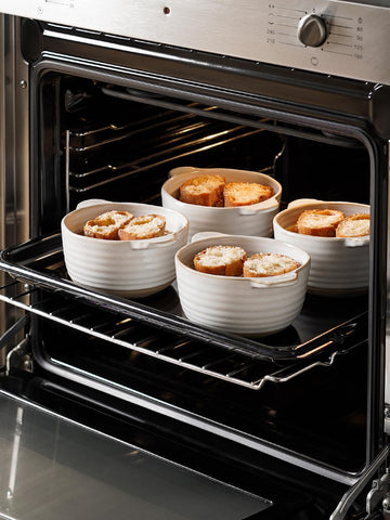 LE TAUCI Arctic White glaze on bowls for versatile daily meals