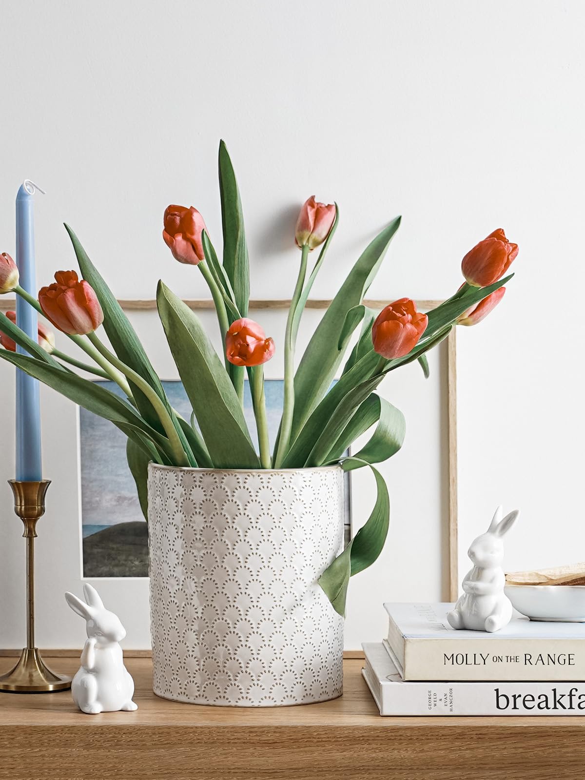 LE TAUCI makes a thoughtful gift for hosts and home cooks.