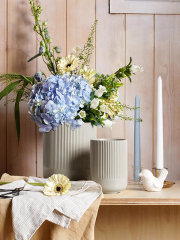LE TAUCI ribbed fluted detail on utensil holder