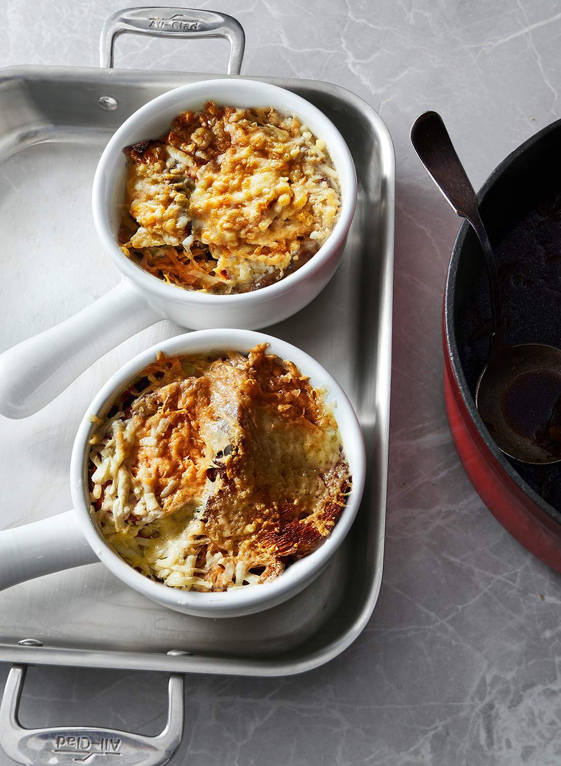 LE TAUCI white ceramic set of 4 bowls for versatile serving options.