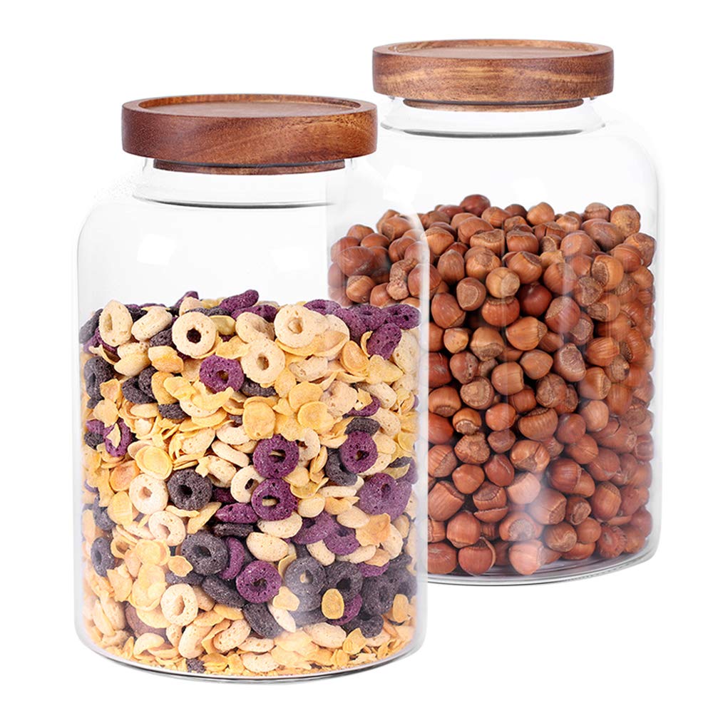 Leaves and Trees Y BPA-free glass container keeps dry foods organized