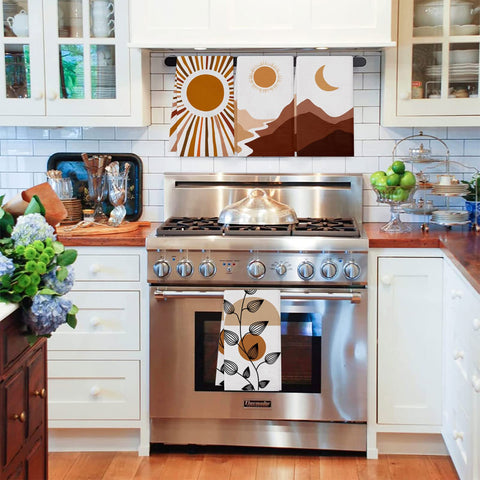 Lebsitey 16x24 towel delivers ample surface for drying plates and glassware.
