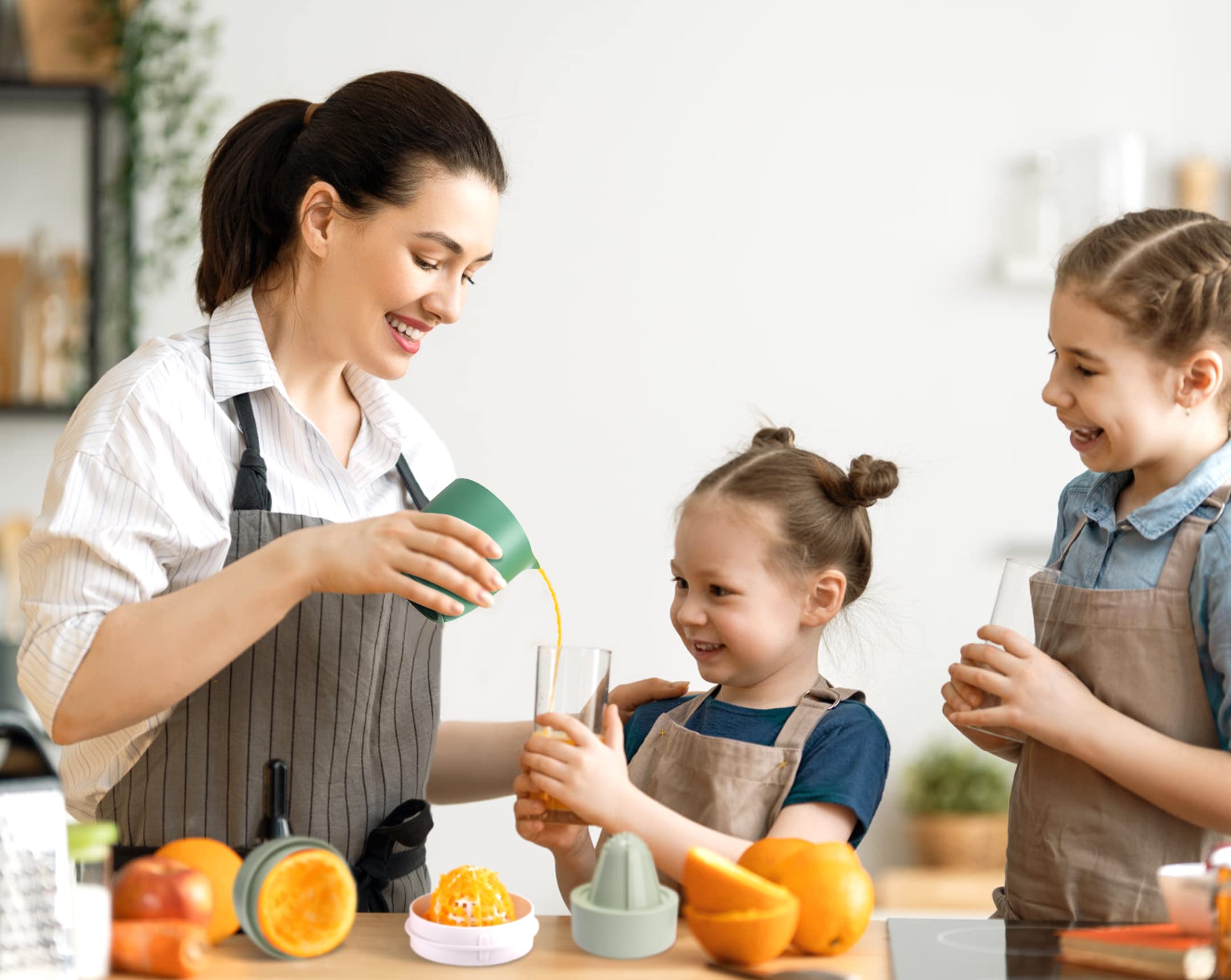 Lechin hand juicer dual cones optimize juice extraction for different fruits