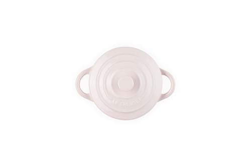 Le Creuset shallot cocotte close-up glaze resists stains and flavors