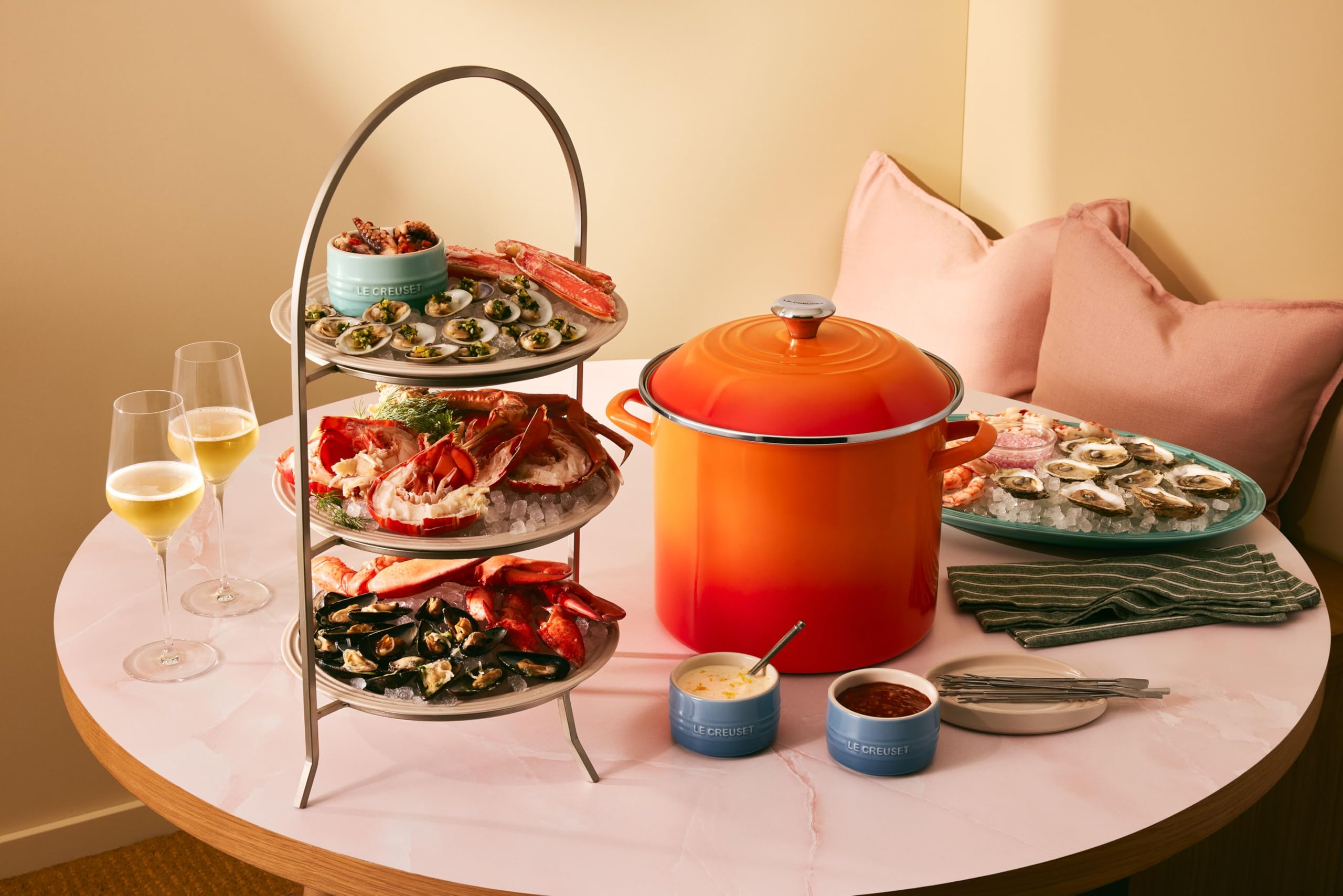 Le Creuset Sea Salt stockpot on stove shows even heating