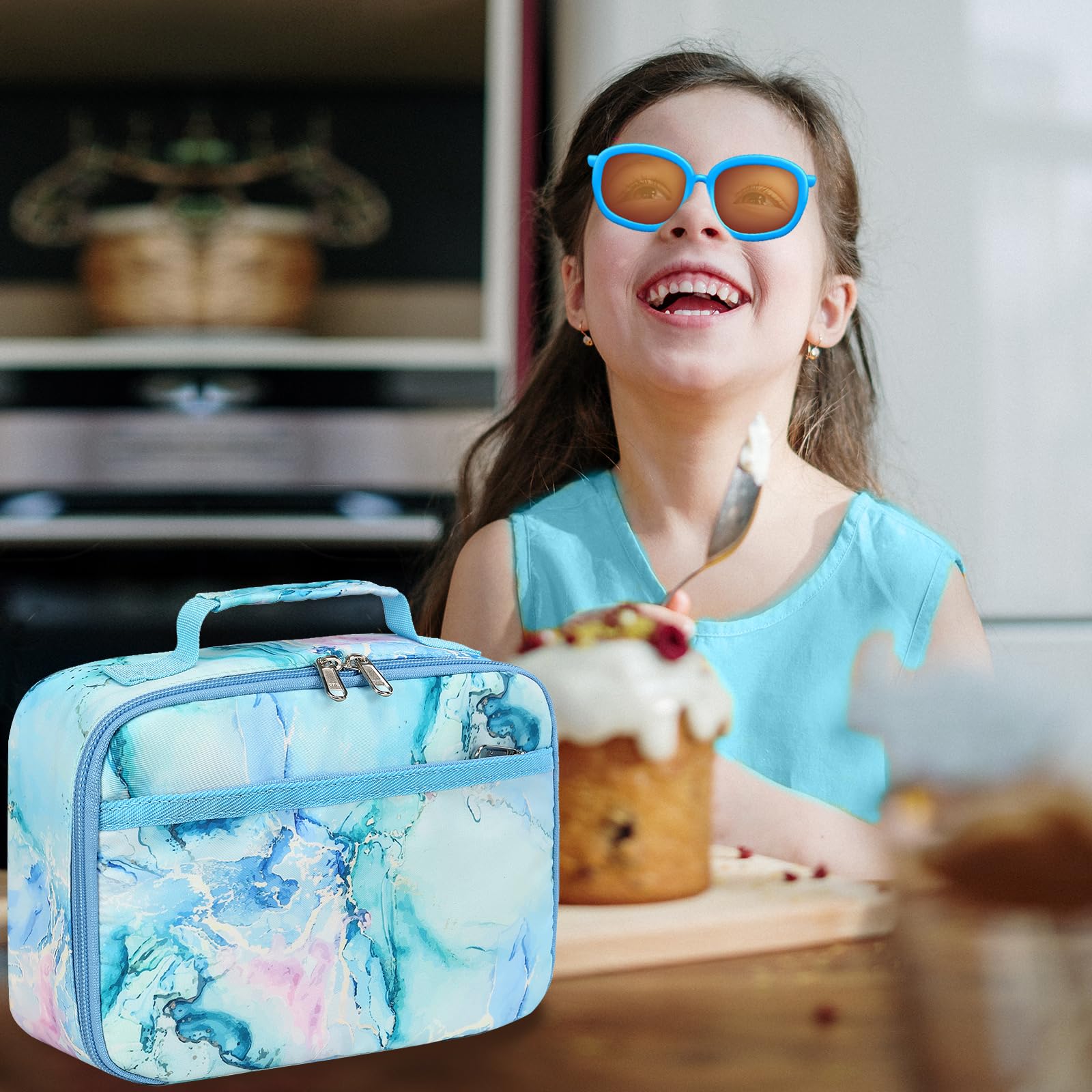 LEDAOU Marble Blue lunch bag uses waterproof polyester for reliable protection.