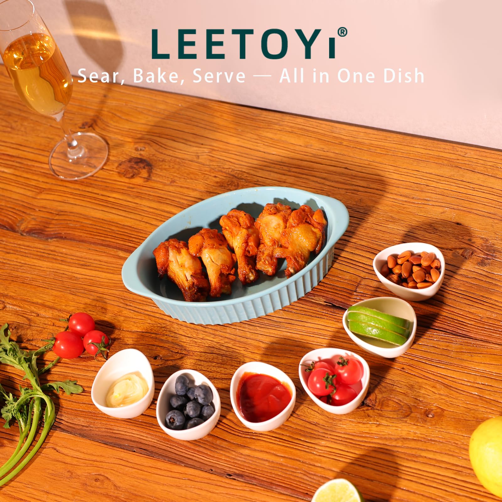 LEETOYI two-piece bakeware set with double-handle design for easy serving.